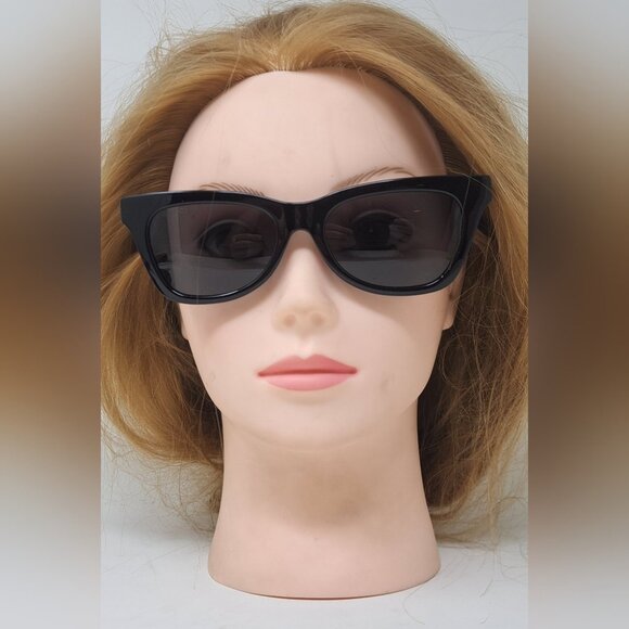 Gucci Sunglasses Cat Eye Mother of Pearl Black Gray GG0598S 001 53-18-145 - Picture 8 of 16